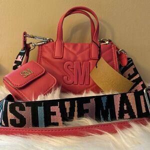 NWT Steve Madden (BARI) Crossbody Bag w/ AirPod Case - Pink